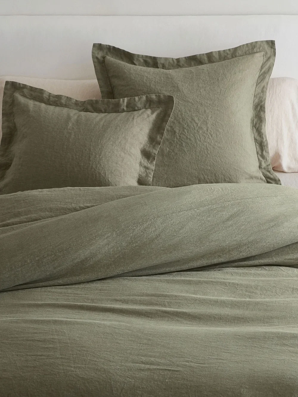 Linen Tassel-Tie Queen Duvet in Olive Green